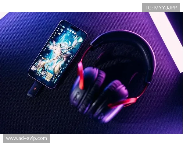 少女风格游戏耳机推荐兼具音响与麦克风高质量体验提升游戏沉浸感